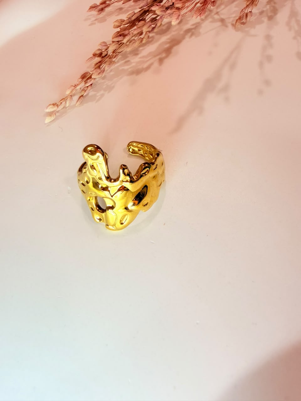 Molten Muse Sculptural Statement Ring | 18K Gold Stainless Steel | Waterproof & Anti-Tarnish